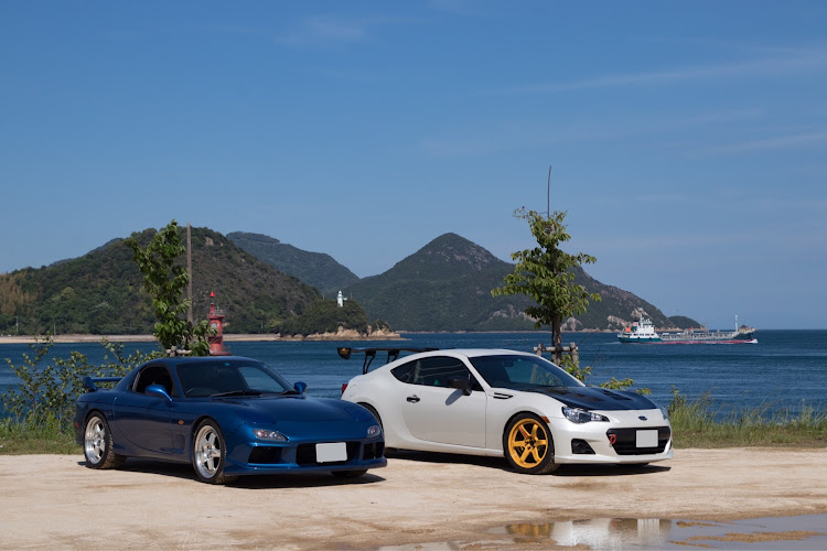 RX-7のBRZ・zc6・緊急事態宣言解除・ドライブ・海をバックにに関するカスタム事例の投稿画像1枚目