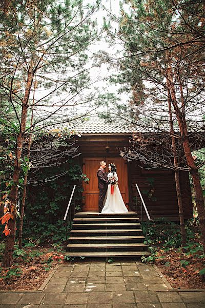 結婚式の写真家Elena Sulikaeva (elenaph)。2019 9月19日の写真