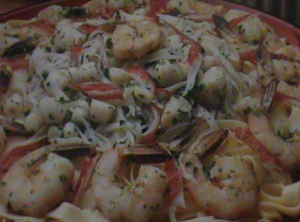 Seafood in Basil Sauce_image