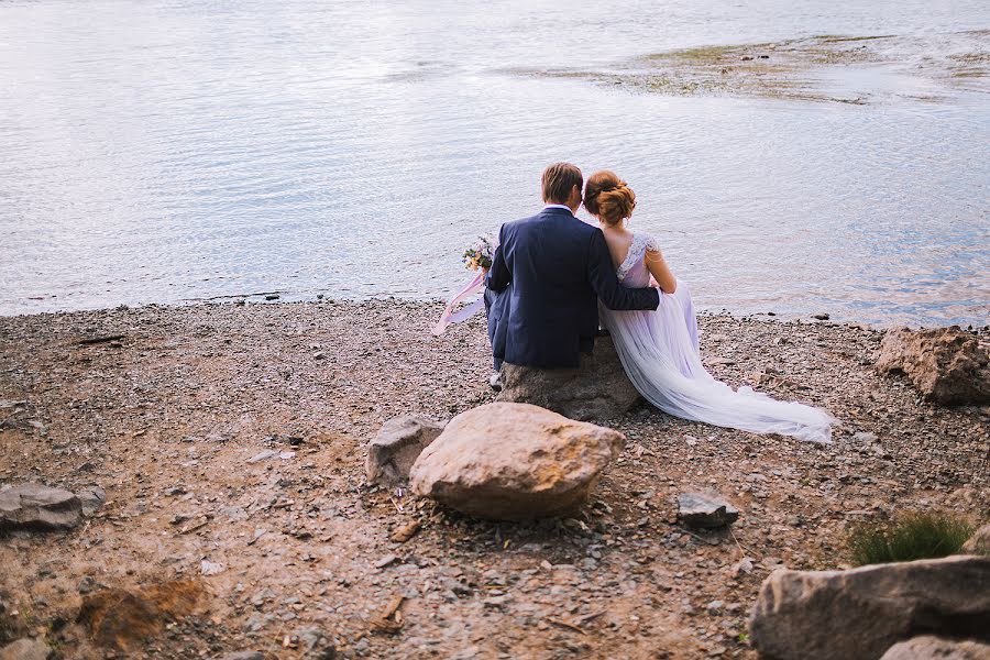 Fotógrafo de casamento Anna Kovaleva (kovaleva). Foto de 18 de janeiro 2017