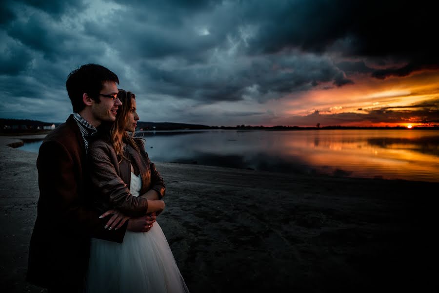 Photographe de mariage Ilya Lobov (ilyailya). Photo du 18 novembre 2015