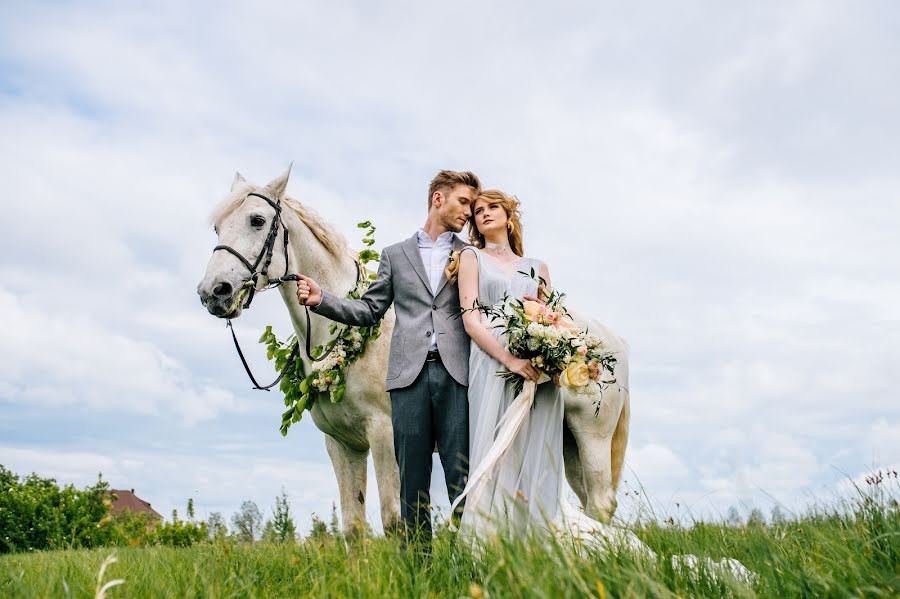 Fotógrafo de bodas Aygul Khanova (khanova). Foto del 6 de junio 2016