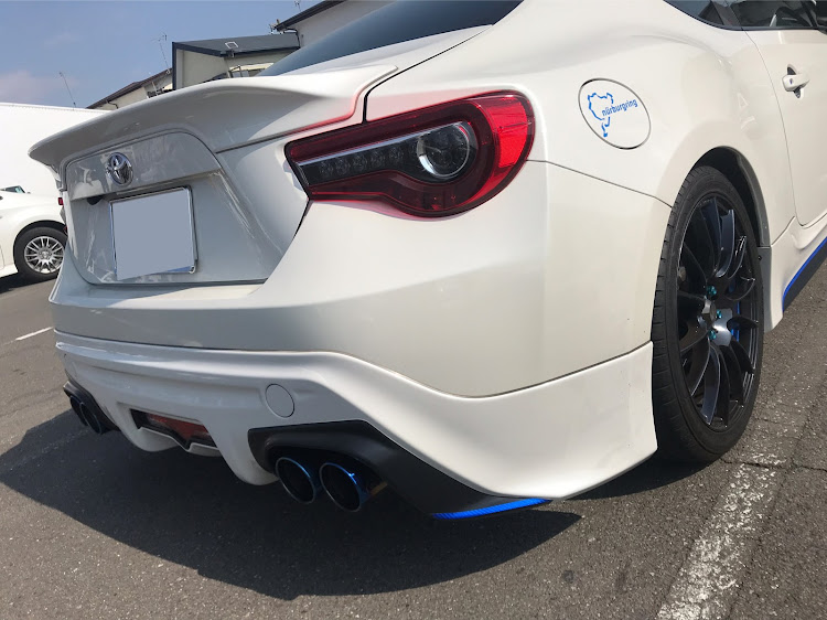 86の車高調整・車高調取付・青に関するカスタム事例の投稿画像3枚目