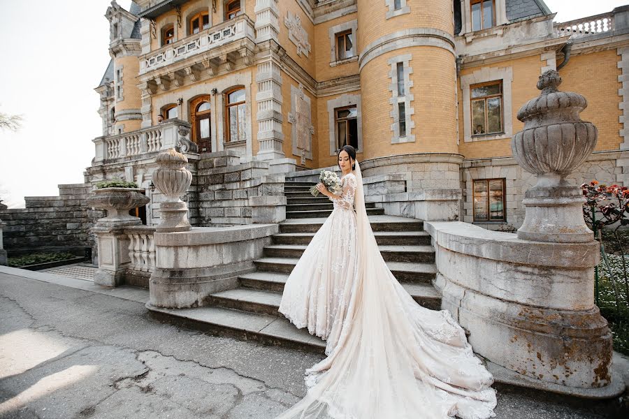 Fotógrafo de casamento Eskender Useinov (eskenuseinov). Foto de 3 de maio 2019