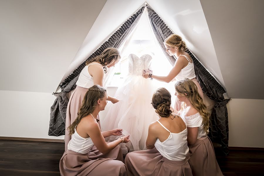 Wedding photographer Aurél Iványi (aurelivanyi). Photo of 8 October 2018