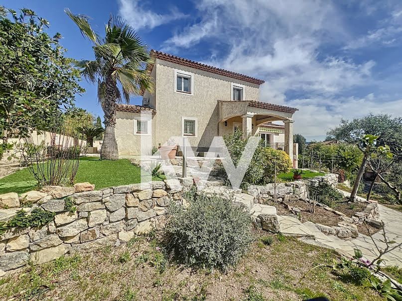 Vente maison 5 pièces 134 m² à Frejus (83600), 669 000 €