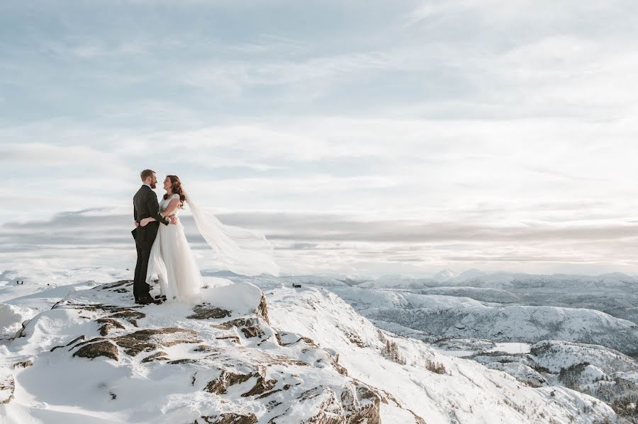 Bryllupsfotograf Kristine Ristesund (kristiner). Bilde av 14 mai 2019