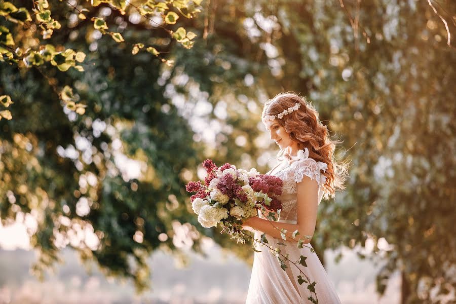 Fotógrafo de bodas Marina Kovsh (shvok). Foto del 12 de mayo 2020