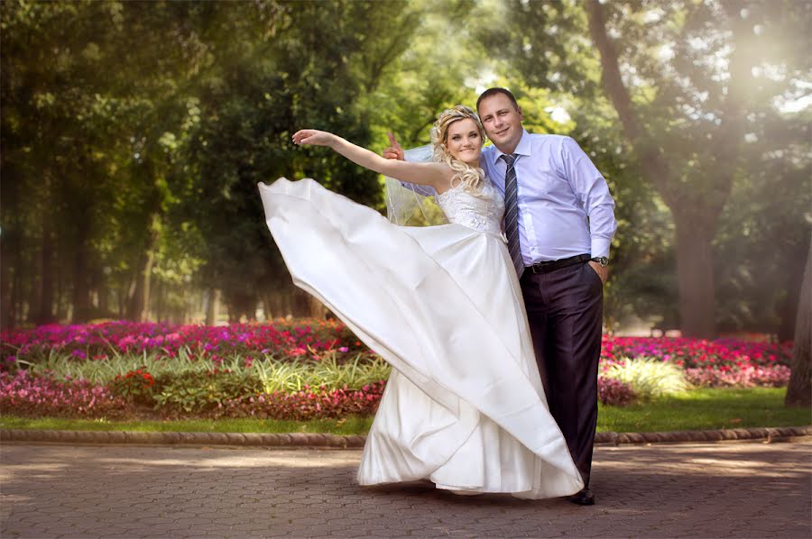 Fotógrafo de casamento Natalya Tikhonova (martiya). Foto de 1 de setembro 2014