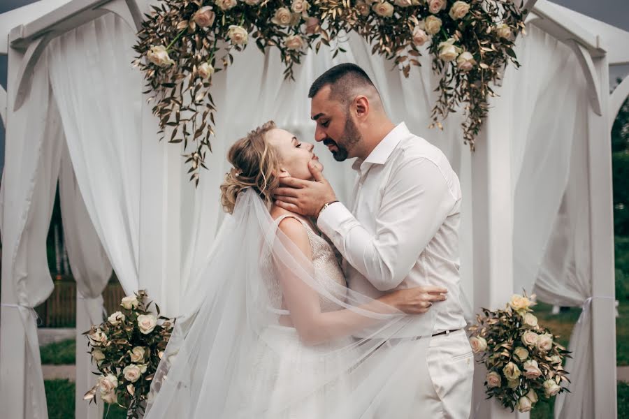 Wedding photographer Natali Gonchar (martachort). Photo of 8 September 2019