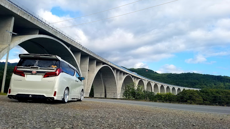 アルファードの秋の交通安全週間・ローマン橋・台風に気をつけて下さいに関するカスタム事例の投稿画像3枚目