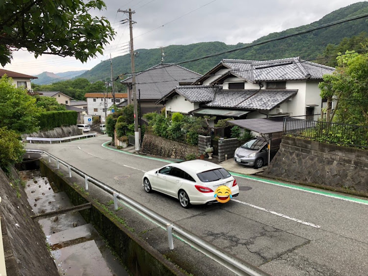 CLSシューティングブレークのCLS350・CLSシューティングブレーク・洗車しました・留守番係・洗車係の夫に関するカスタム事例の投稿画像3枚目