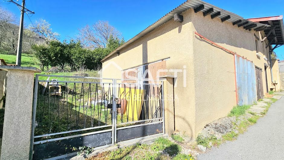 Vente maison 9 pièces 250 m² à Nivollet-Montgriffon (01230), 71 000 €