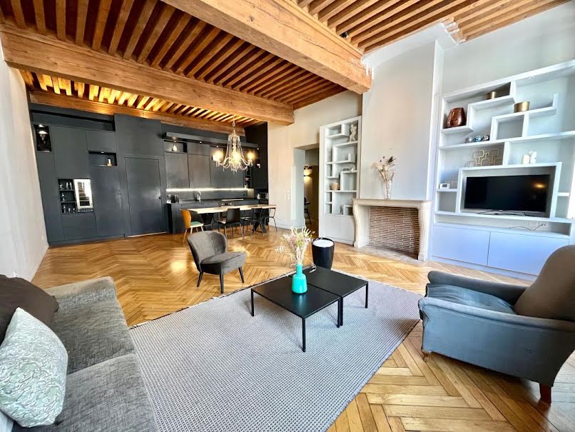 Location meublée appartement 3 pièces 124 m² à Lyon 2ème (69002), 2 340 €