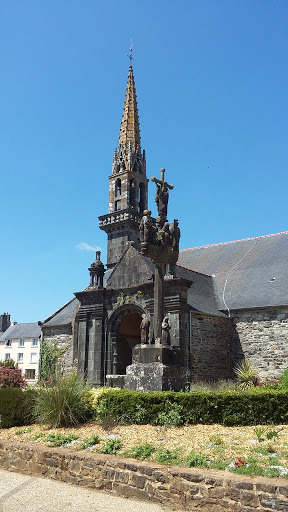 Église De Dineault