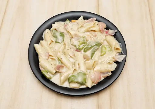 Veg White Sauce Pasta