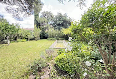 Maison avec piscine et terrasse 8