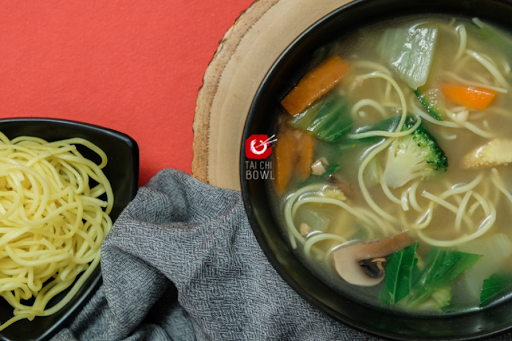 Chicken Noodle Soup With Burnt Garlic