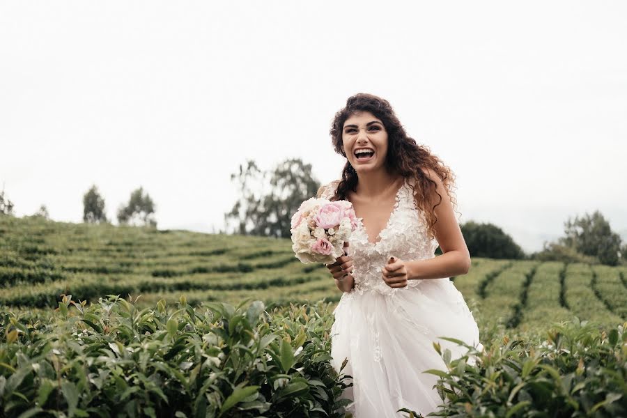 Fotógrafo de casamento Mariya Kamushkina (sochiwed). Foto de 12 de maio 2020