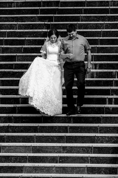 Fotógrafo de casamento Yuriy Matveev (matveevphoto). Foto de 5 de abril 2017