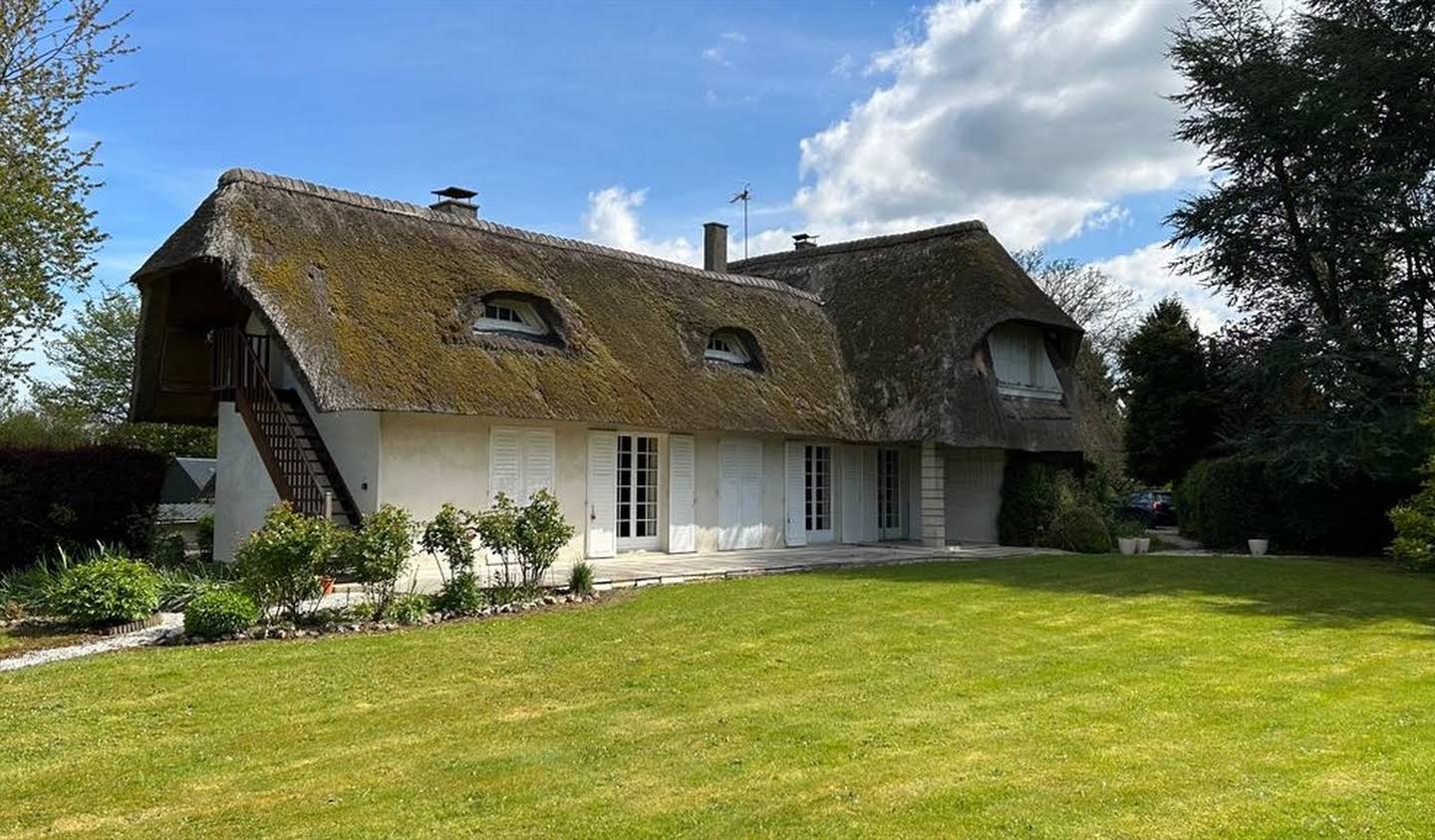 House with terrace Le Neubourg