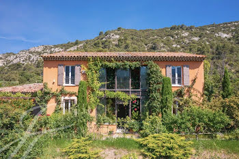 propriété à Aix-en-Provence (13)