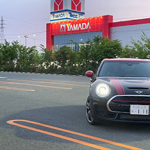 ミニ クラブマン JCW