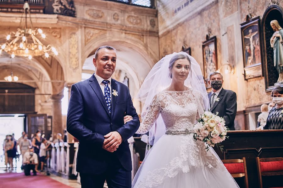 Fotógrafo de casamento Lucia Minárová (luciaminarova). Foto de 27 de novembro 2020