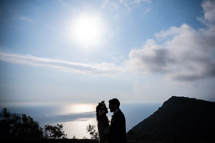 Wedding photographer Dario De Cristofaro (mareastudio). Photo of 19 March 2019