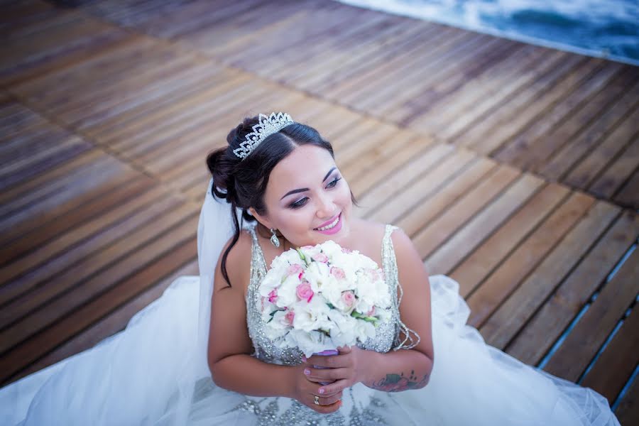 Fotógrafo de bodas Aleksa Kara (facesfoto). Foto del 16 de octubre 2017