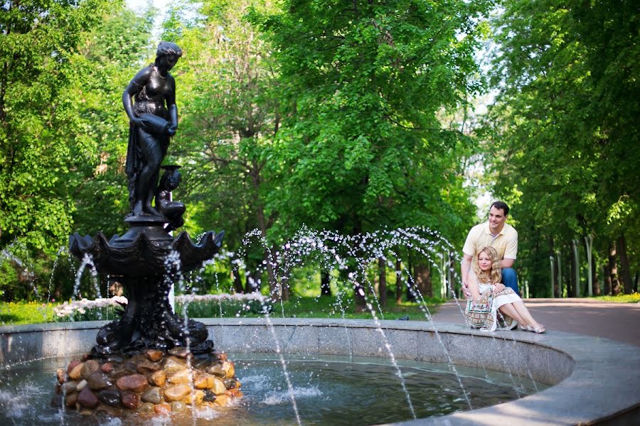 Wedding photographer Elena Drozdova (luckyhelen). Photo of 2 June 2013