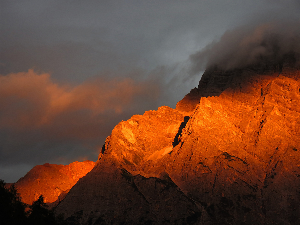 Rocce di fuoco di EmmaPhotos