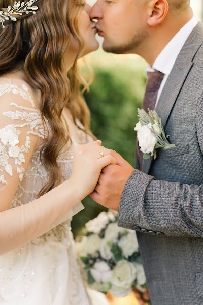 Fotógrafo de casamento Liliana Arseneva (arsenyevaliliana). Foto de 1 de novembro 2022