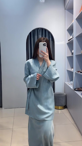 Title 5, Satin Lace-up Top & Waist-slimming Long Dress Suit
