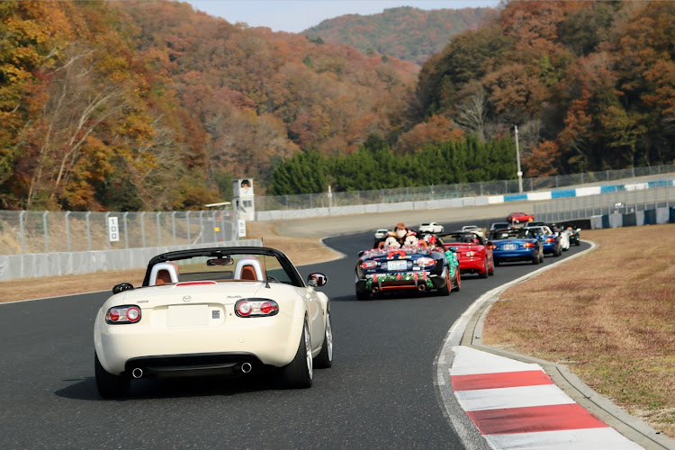 ロードスターの岡山国際サーキット・737・レジェンドカー・11月にエントリーします・MAZDA FAN CIRCUIT MEETINGに関するカスタム事例の投稿画像10枚目