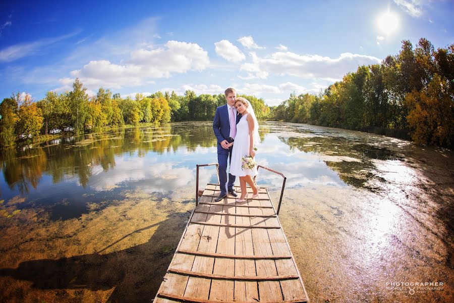 Wedding photographer Mikhail Pivovarov (stray). Photo of 13 April 2015