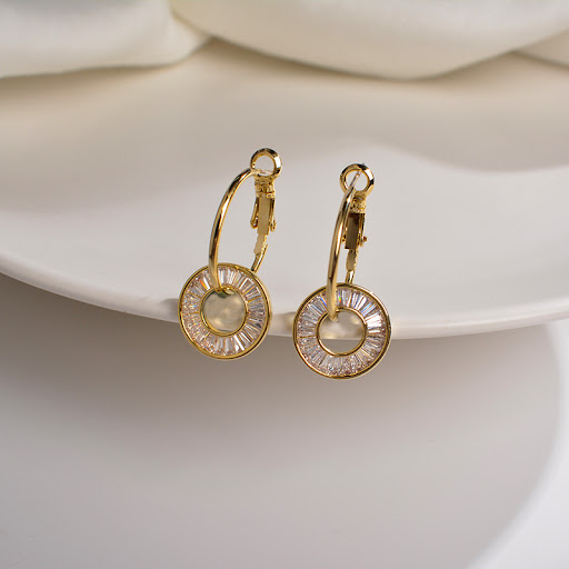 Title 3, Ladies C-shaped rhinestone earrings, perfect fo...