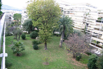 appartement à Juan les pins (06)