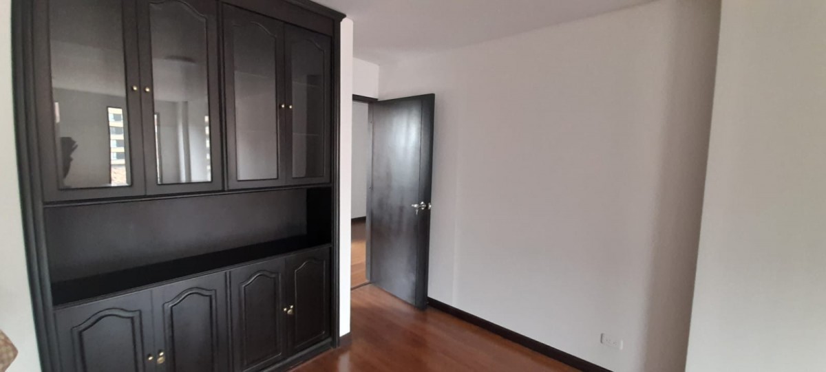 Oficina En Arriendo - Santa Paula, Bogota
