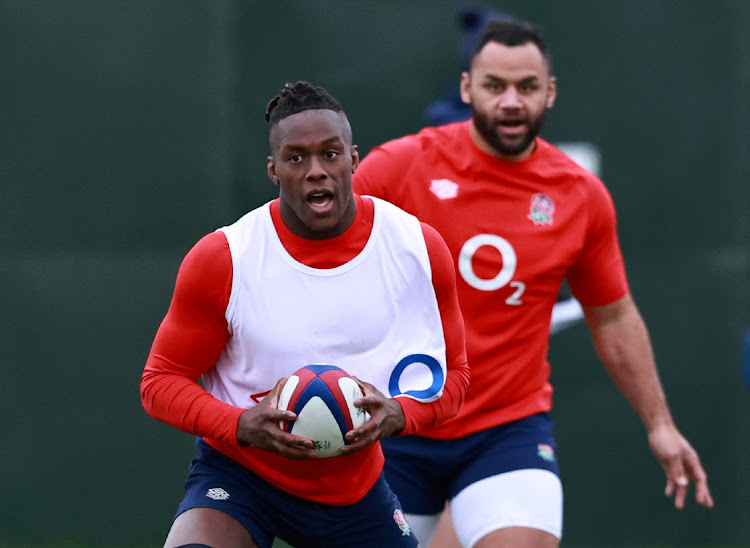 England's Maro Itoje and Billy Vunipola during training