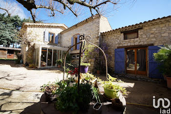 maison à Vaison-la-Romaine (84)