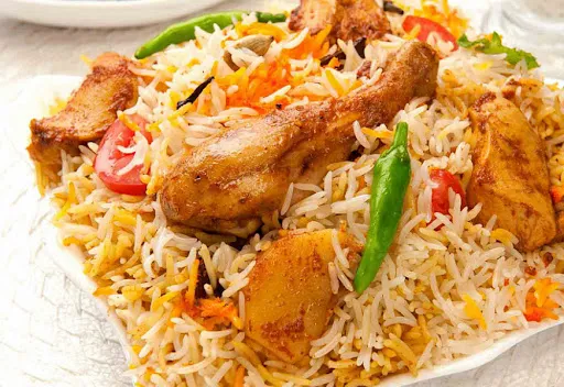 Chicken Biryani In A Box(1000 Gm)