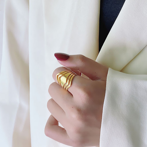 Title 5, Simple Ring Female Geometric Glossy, a Stylish ...