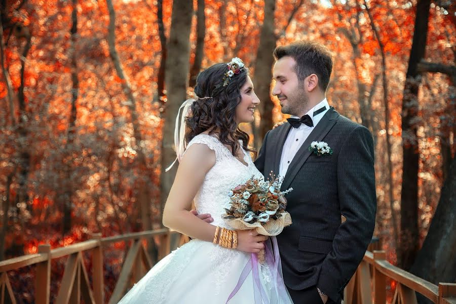 Fotografo di matrimoni Mehmet Varoğlu (mehmetvaroglu). Foto del 12 luglio 2020