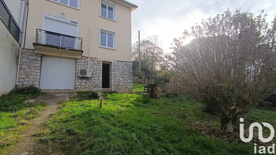 Vente maison 4 pièces 87 m² à Castres (81100), 130 000 €