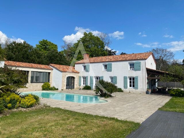 Vente maison 9 pièces 276 m² à Longeville-sur-Mer (85560), 995 000 €