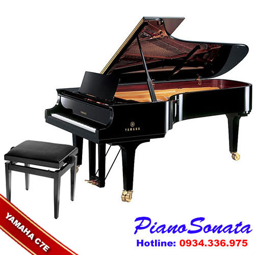 PIANO YAMAHA C7E