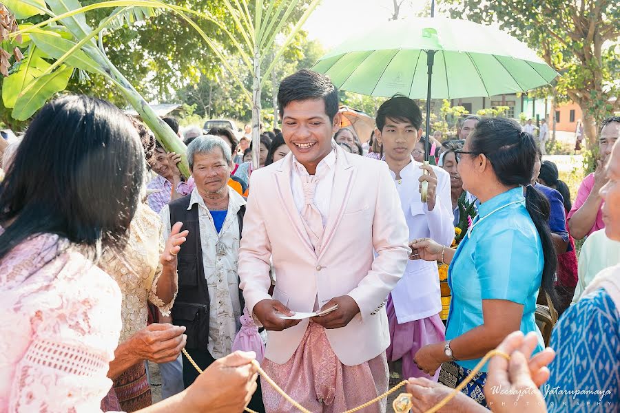 Fotógrafo de casamento Weerajata Jatarupamaya (jatarupamaya). Foto de 8 de setembro 2020