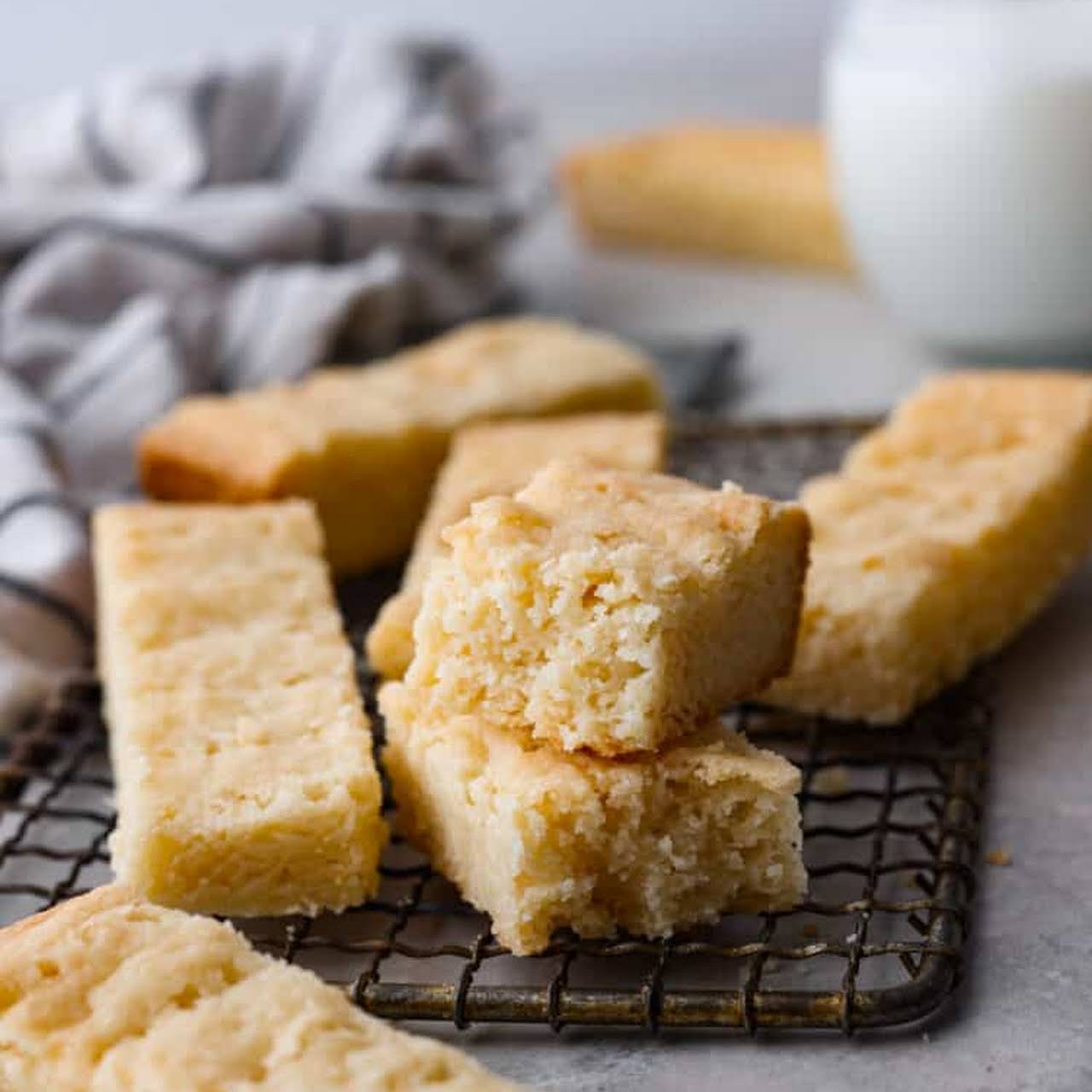 Scottish Shortbread Recipe - Confessions of a Baking Queen