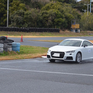 TT クーペ 1.8TFSI